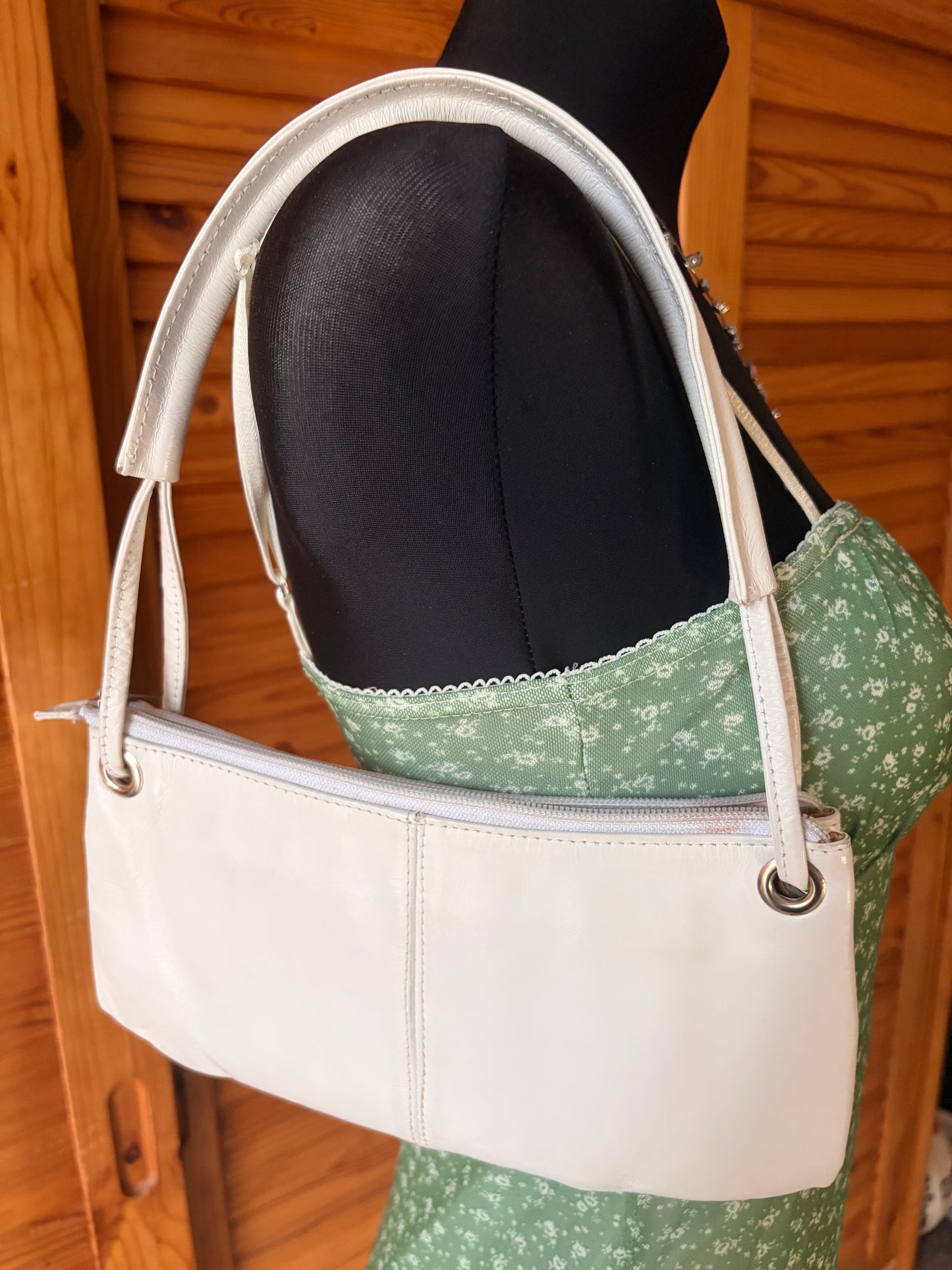 Vintage Y2K Cream Shoulder Bag with Rhinestone Heart Bow Accent