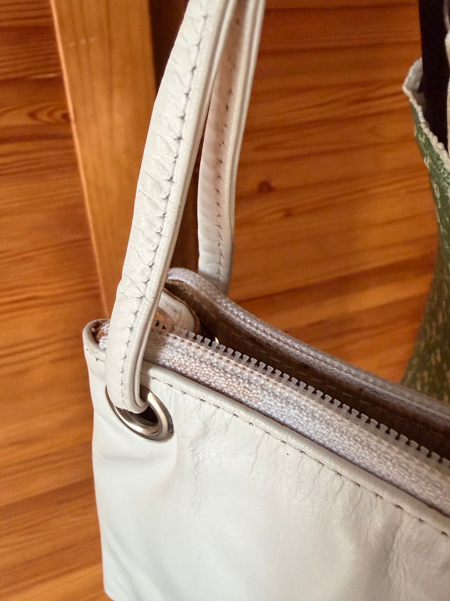 Vintage Y2K Cream Shoulder Bag with Rhinestone Heart Bow Accent