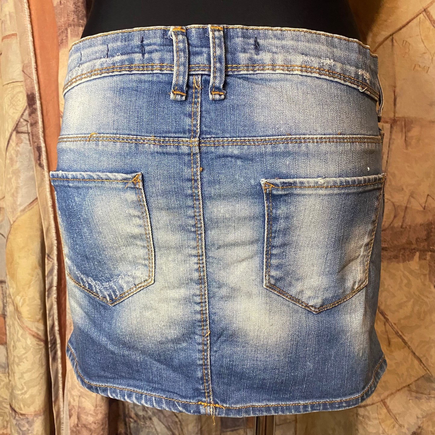 Jean mini skirt