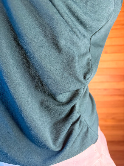 Elegant Deep V-Neck Emerald Green Top – Flattering Empire Waist Short Sleeve Blouse
