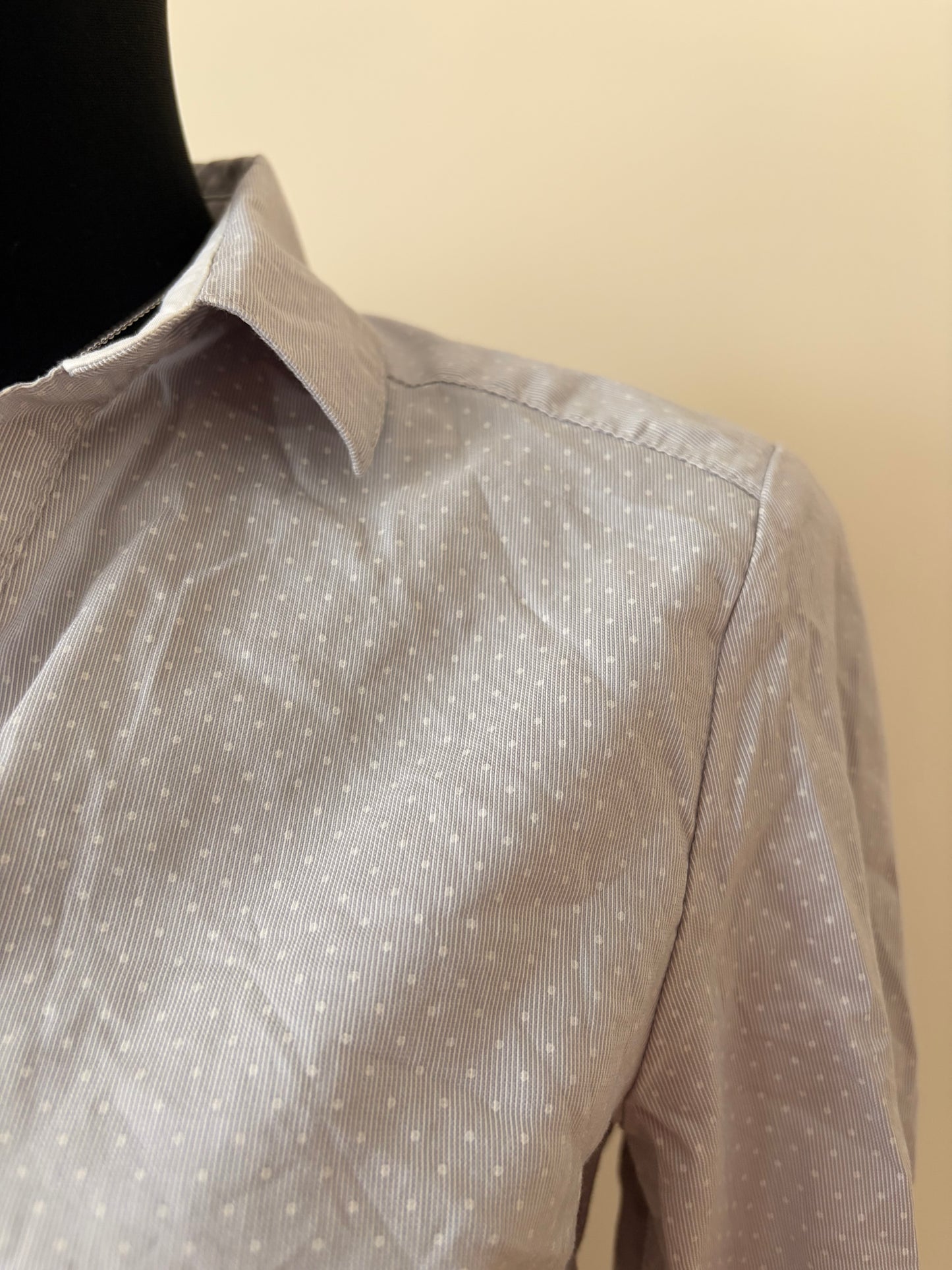 Dotted simple shirt