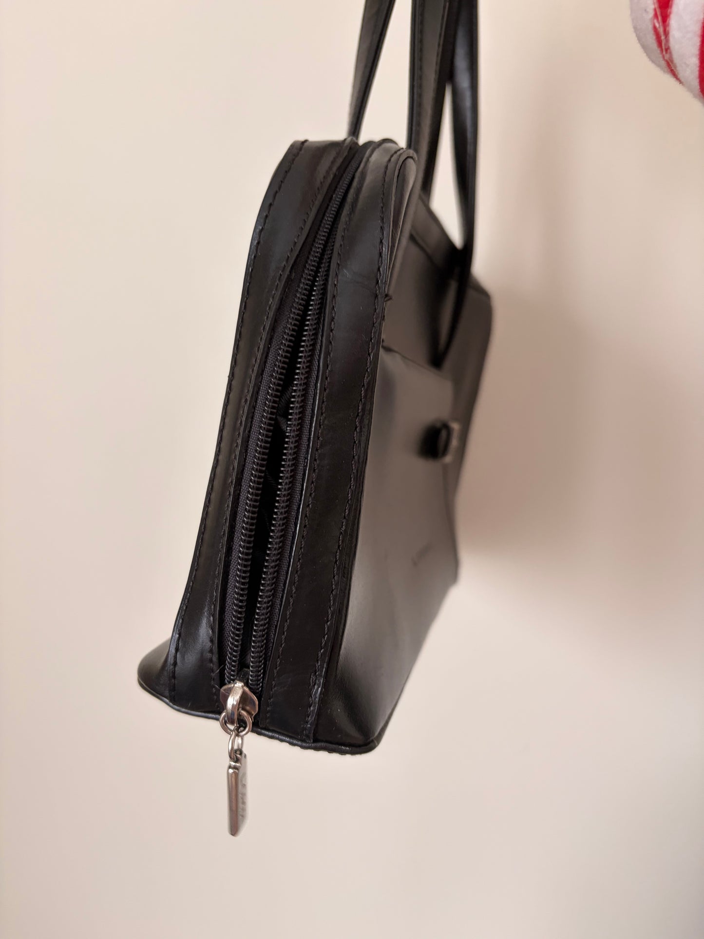 Vintage black shoulder bag